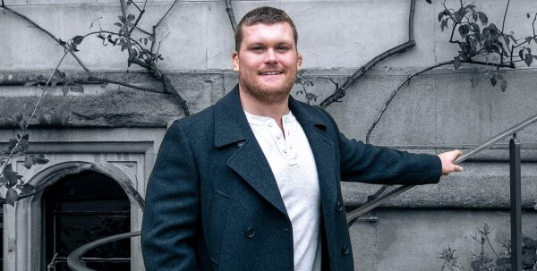 Wallaby prop Tom Robertson outside Oriel College