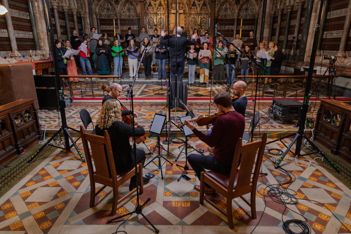 Oriel Choir recording in Keble Chapel
