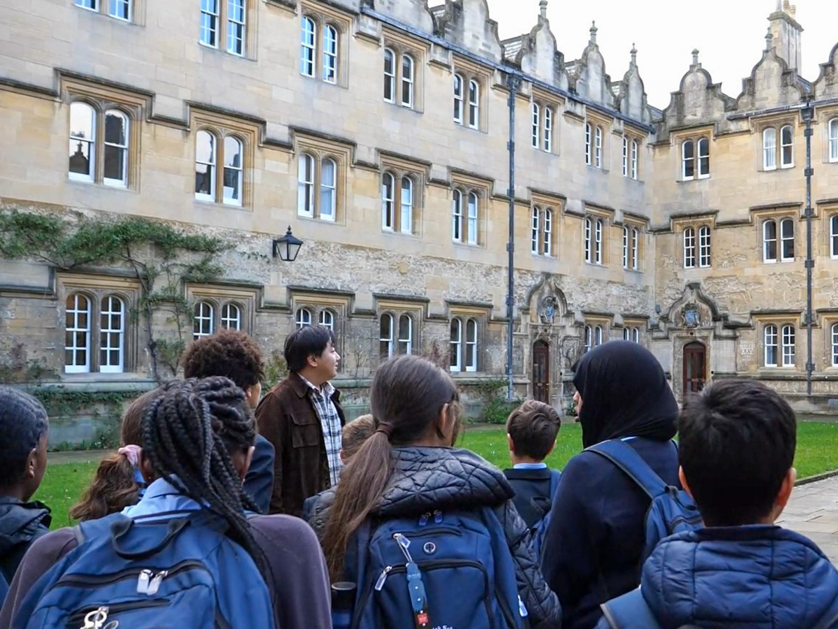 Image of School pupils ‘inspired’ by Graduation Day experience at Oriel College 